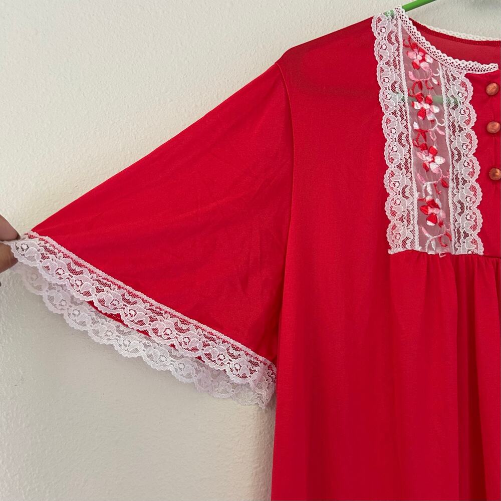 Vintage Red Maxi Nightgown White Lace Floral Embroidered Romantic Lingerie M - Picture 6 of 8